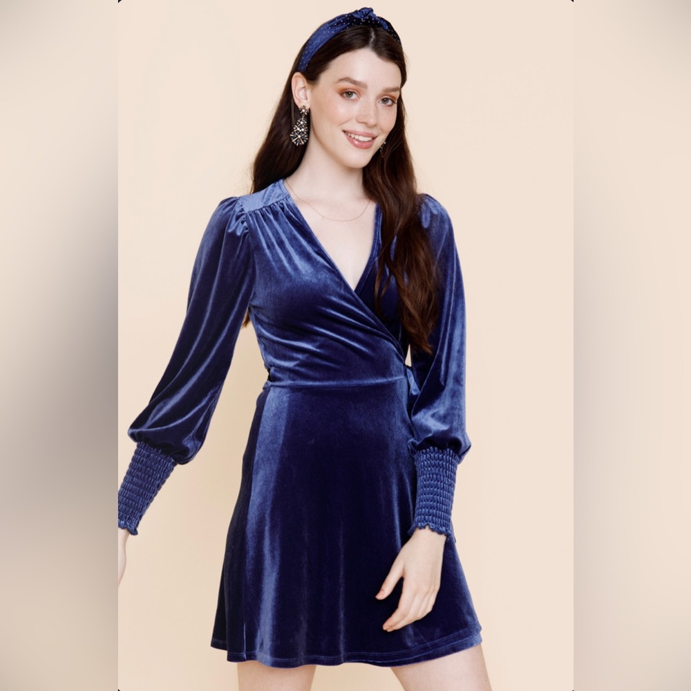 Beautiful Blue Velvet Vintage 1940s Style Wrap Dress Adjustable Waist!